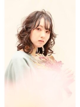 ヘアーフォトギフト(HAIR×PHOTO gift.) 外国人風ウェーブ／酸性パーマ／ミディアム