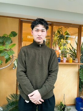 シツ(situ) エッジーなカジュアルショート