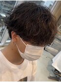 波巻きスパイラルパーマメンズマッシュツーブロックメンズパーマ