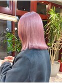 ピンクベージュハイトーンダブルカラーケアブリーチロングボブ