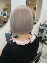 ドットハリス(.Hallis)&nbsp;ハイトーン/ホワイトカラー/ボブ/髪質改善