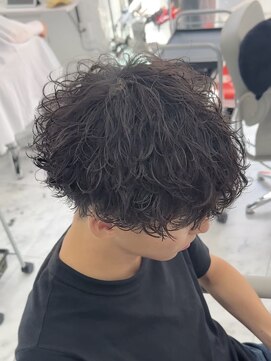 シーン(scene) 波巻きパーマ×マッシュ×black【広島】