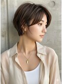 earthショートレイヤーボブミルクティー丸みショートボブ