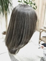 ティエナビューティー(TIENA BEAUTY)&nbsp;＃バレイヤージュ＃白髪ぼかし＃ダブルカラー＃ブリーチ＃天神