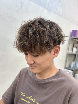 ファルベ(Farbe) フェザー/サーフカール/センターパート/波巻きツイスパ