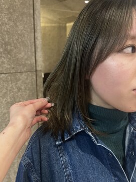 秋冬におすすめ！オリーブグレージュ