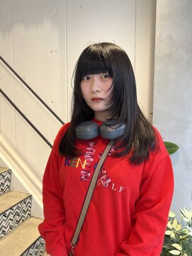 オムズ(OM's) ミディアムレイヤー/ハッシュカット/バタフライレイヤーカット