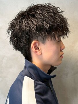 ディスイズバーバーサード(THIS IS BARBER 3rd) ツイストスパイラルパーマ ツーブロック 波巻きパーマ 刈り上げ