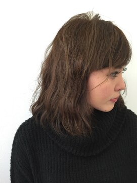 ビューティーコレクション 静岡北店 波ウエーブ巻き