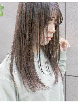 スリーヌーン(THREE noon) 「THREE」小顔ナチュラルストレートフォギーベージュ