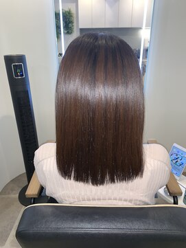 アールサロン アオヤマ(Rr SALON AOYAMA) ミネコラストレート