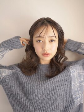 パール(PearL) 《PearL》ミリbang × カジュアルパーマ