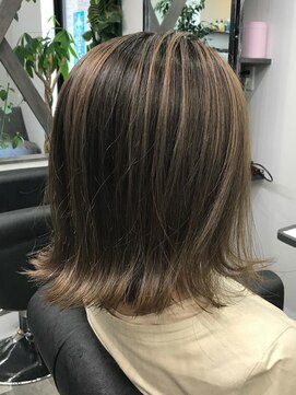 エイトヘアー(Ei8htHair) ハイライト×ボブ