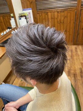 アーチヘアーセカンド(A:RCH-hair.2nd) プラチナシルバーカラー