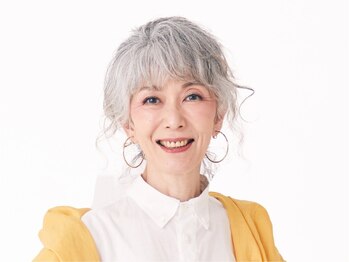 ハッピーワークス(Happy Works)の写真/《髪の芯から強くする》大人女性のヘアケア剤を使用し、あなたのためのうるツヤヘアを実現♪