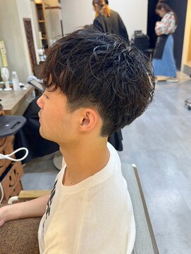 ヘアリゾート粋 ウナム 新宿東口店(enam) メンズ/ツーブロック/ゆるパーマ