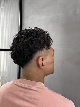 フェリア 松山(Feria) フェードパーマ 深田和也