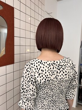 カルテ(QUARTE) 暖色カラー ボブ ショートボブ ぱっつん