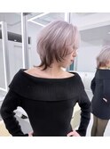 ホワイトシルバー×エンドカラー[ネビージュ/黒髪/小顔/新宿]