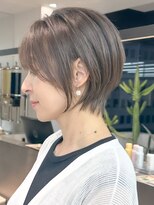 ロンドシエル 横浜(Lond ciel)&nbsp;ミニウルフチェリーブラウンブリーチなしショートボブ前髪/
