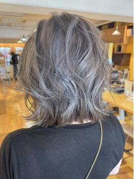 サヴォイ 本厚木店(SAVOY)の写真/植物性由来のカラーで、手触り良くツヤのある仕上がりに＊頭皮に優しく髪を労わりながらお洒落を楽しむ♪