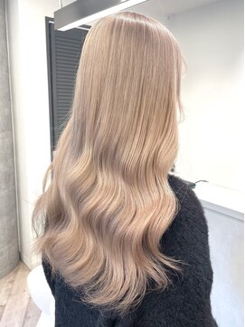 ルーブ トウキョウ(Loob. TOKYO) 池袋東口ハイトーンカラーミルクティーベージュペールピンク韓国