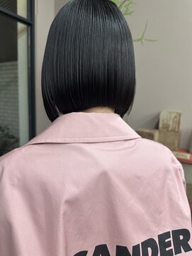 フェンヘアーアイス 中目黒(Fen.hair ici) 20代30代40代前下がりストレート小顔補正カット