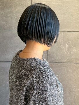 ディスコネクト(DISCO-N-NECT) ブルージュ ブルべ ブリーチカラー ハイトーン 丸みボブ 20代