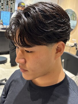 レボ 片町店(Revo) テーパーフェード×ニュアンスパーマ！