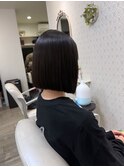 自然で扱いやすいストレートヘア&ボブ