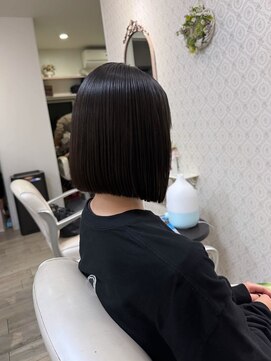 ボンド 新鎌ヶ谷店(BOND) 自然で扱いやすいストレートヘア&ボブ