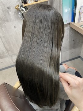 アリアバイエクラート 新宿南口店(ARiA by ECLART) 髪質改善 オリーブ