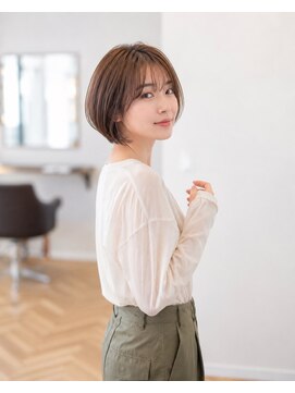 バグズ ヘアデザイン 桔梗が丘店(Baguz HAIR DESIGN) 前下がりボブ×シースルーバング×透明感カラー