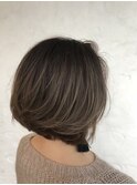まわりと差がつく「バレイヤージュボブ」