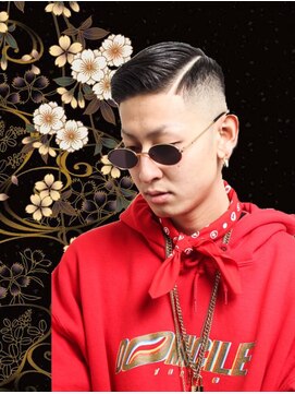 メリケンバーバーショップ フクオカ(MERICAN BARBERSHOP FUK) サイドパートショート