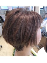 マニス(manis)&nbsp;大人可愛い30代40代50代◎アッシュピンク×スッキリショートボブ