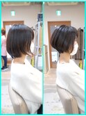 頭が小さく見えるショートボブ