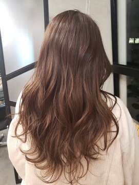 ラフランクリー(la frankly) ヌーディーカラー/小顔ひし形/髪質改善/レイヤースタイル