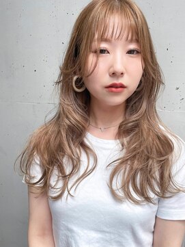 ローランド(Rowland) ブランド☆ミルクティーベージュ☆ブリーチ☆レイヤーカット