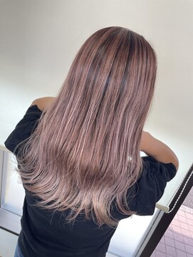 アイズ 本厚木(AIZU) ピンクベージュバレイヤージュ