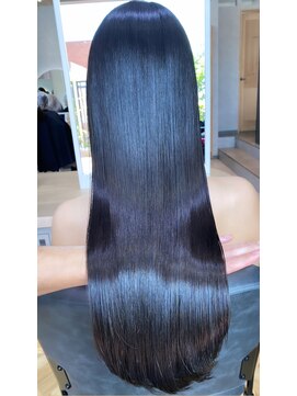 ジーナ 福岡天神(Zina) 地毛風カラー × Premium髪質改善トリートメント【中村一樹】