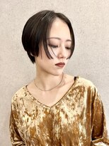 ミクマル(micmal)&nbsp;大人可愛い艶カラーカーキベージュ/美人丸みショート