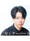 黒髪センターパートツーブロック