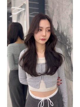 ウルスバイバレット 銀座(Urus by VALETTE) リアル韓国人のような毛流レイヤー