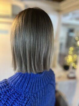 アールイーアンドソ(reandso)の写真/質感重視のダメージレスカラーをご用意＊ツヤと透明感が叶う！ハイライトなどトレンドカラーもお任せ◎