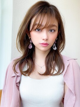 ラルユー 金山(LallYou) 透明感あふれる大人のナチュラルヘアスタイル