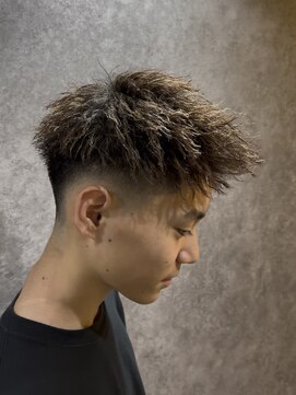 ライズ 渋谷店(RISE) 金メッシュツイストパーマ