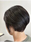 丸みがきれいな大人ショートボブ