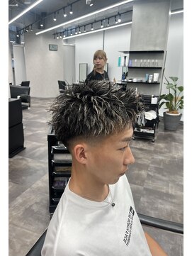 メンズサロンドットリアン(dot. lien) スキンフェード×ホワイトメッシュ