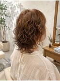 大人かわいい♪ふんわりウェーブミディ
